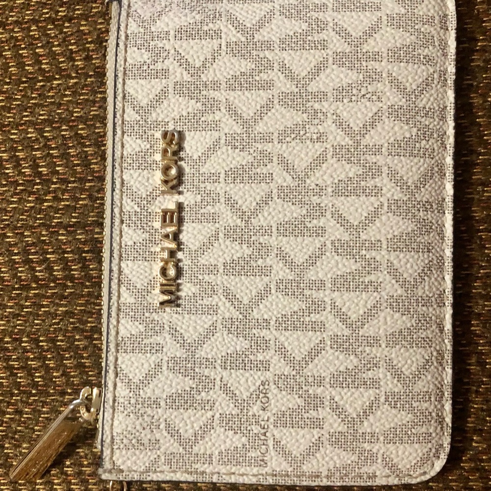 Michael Kors coin pouch